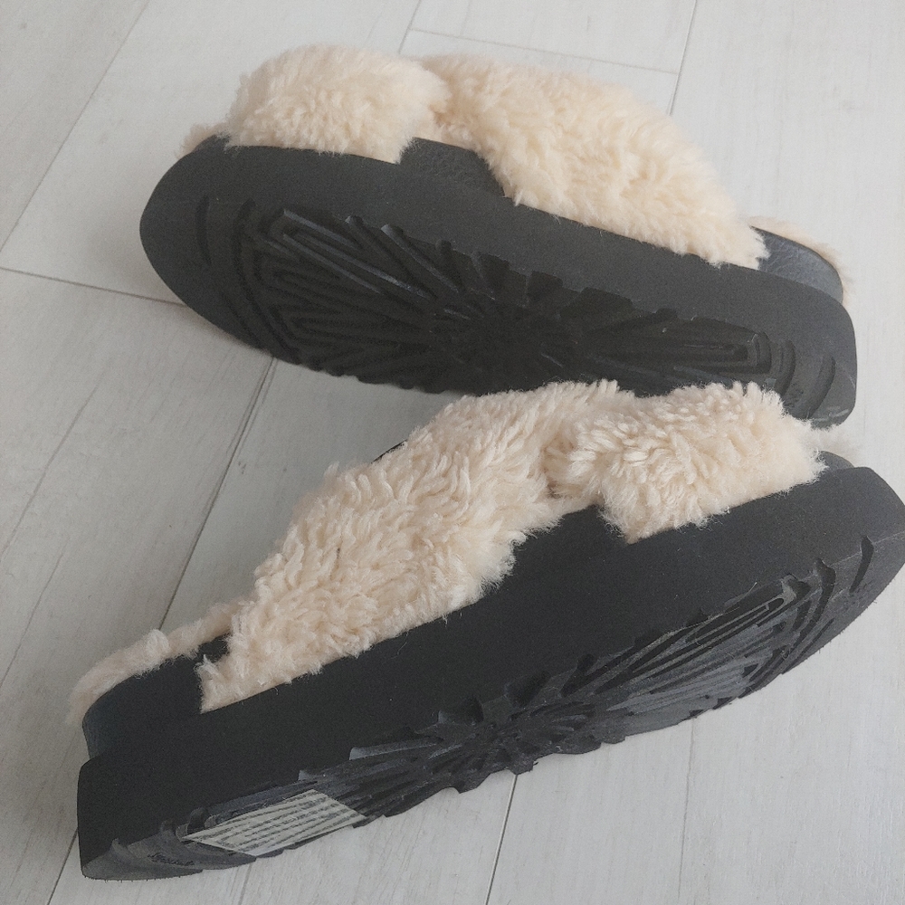 UGG NEW Fuzz Sugar Cross Slide Sandals Natural - Picture 8 of 14